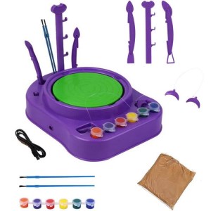 چرخ سفالگری با گل رس